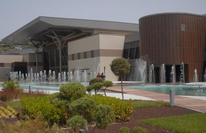 Bakanlık çekildi, Efes Kongre Merkezi kaderine terk edildi