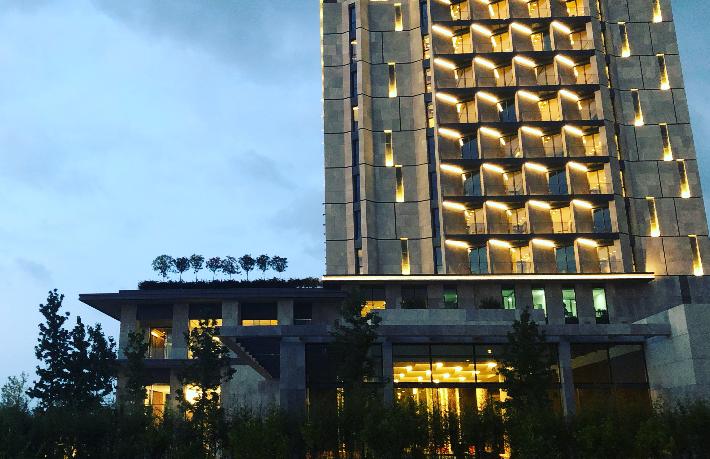 Rize'nin 5 yıldızlı oteli açılışa gün sayıyor