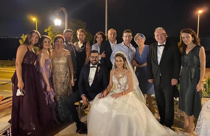 Aksu ailesinin mutlu günü