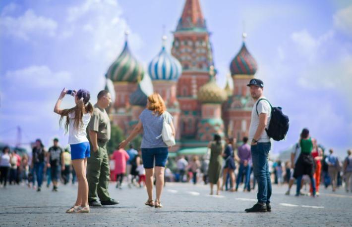 Onlar bize geliyor, dünya onlara gidiyor