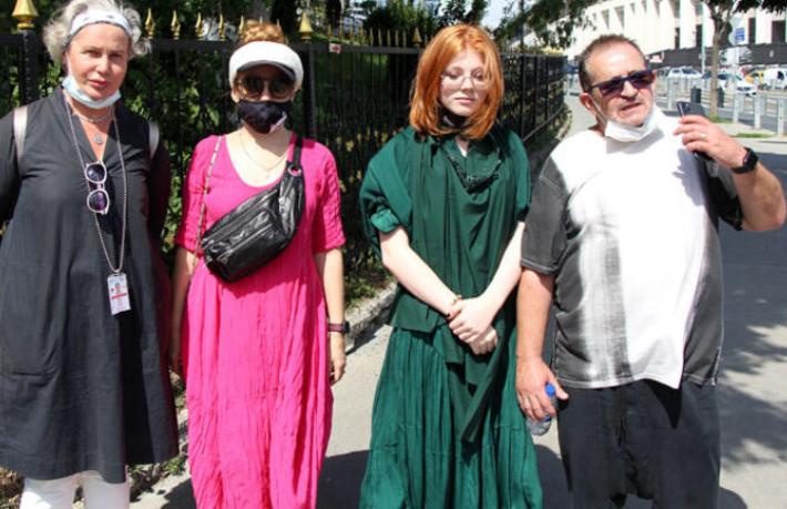 Turistleri gaspçılardan rehber ve şoför kurtardı