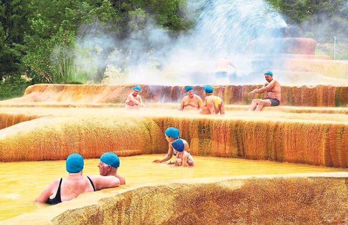 Turizmin gözbebeğinde esnafa icra yağıyor