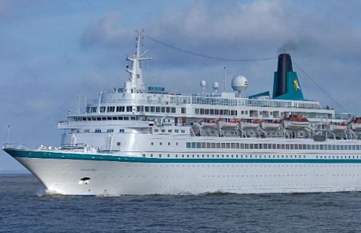 Dev yolcu gemisi otel olacak