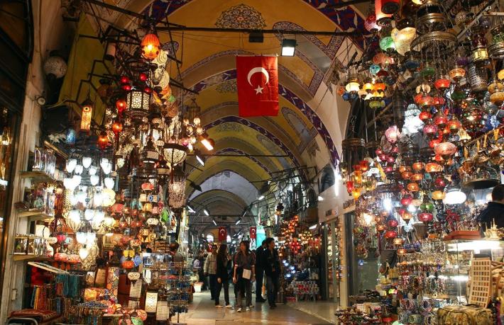 Kapalıçarşı'da ziyaretçi sayısı yarı yarıya düştü