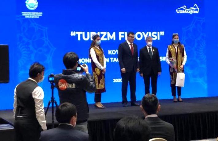 Eski vekil ‘Turizm Fedaisi’ seçildi