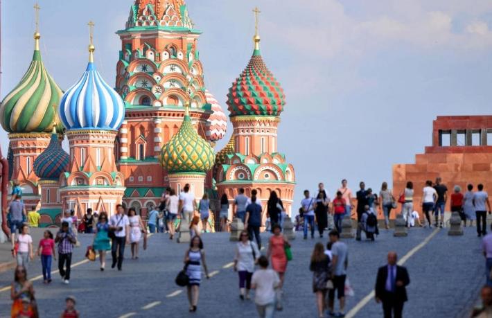 Rusya turistlere kapılarını ne zaman açacak?