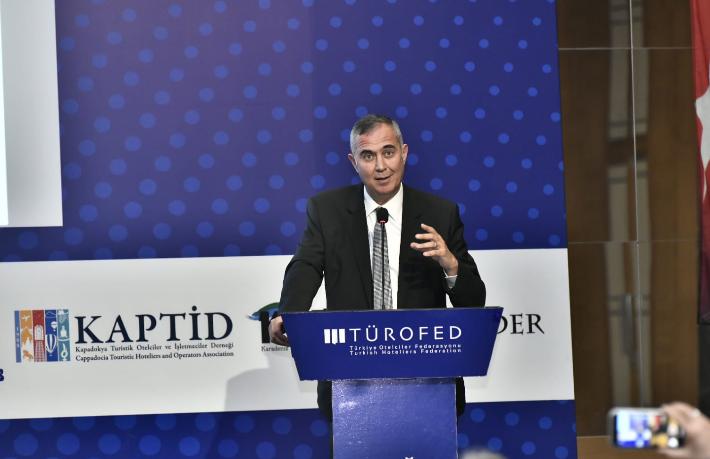 Eski parlak günlerimize geri döneceğiz, yeter ki moralinizi bozmayın