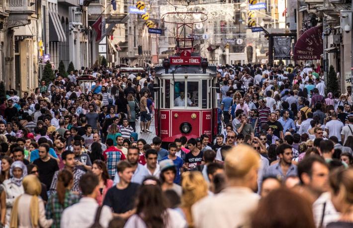 Son dakika... İstiklal Caddesi'ne giriş çıkışlar sınırlandırıldı
