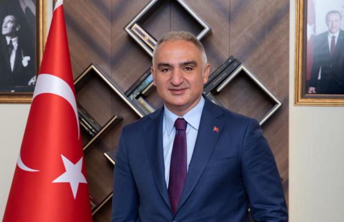 Bakan Ersoy: Netflix’in ofis açma kararını memnuniyetle karşılıyoruz