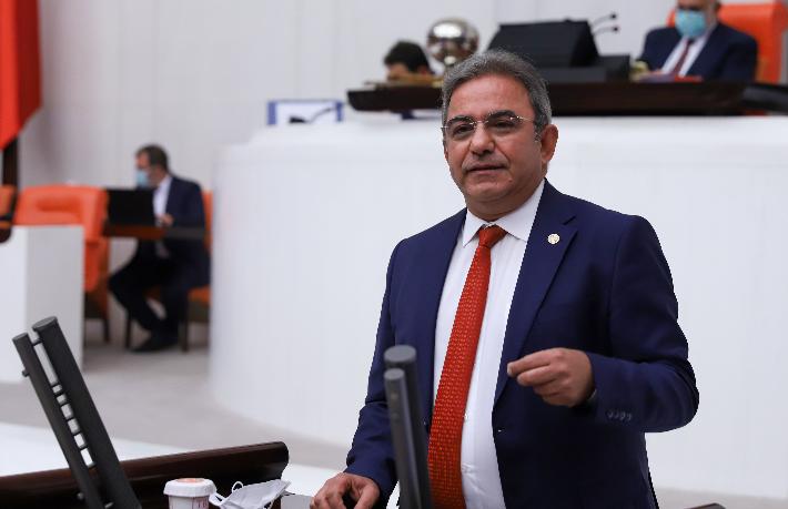 Çetin Osman Budak: Bakanlığı bırakın, ticaret yapın