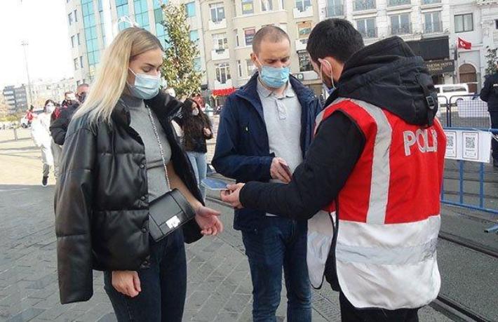 New York Times yazdı: İstanbul Türklere kapalı, turistlere açık