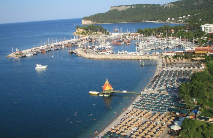 Kemer 1 milyon turist ağırladı