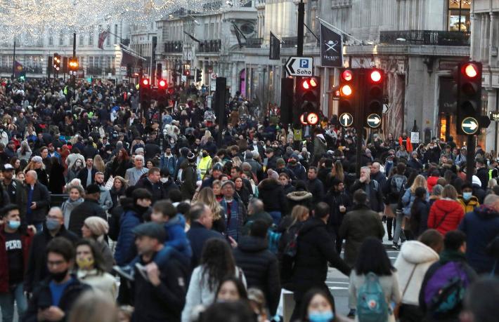 Hangi ülkeler İngiltere ile ulaşımı yasakladı?