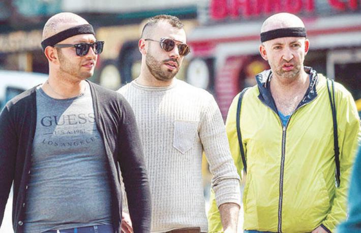 Türkiye'ye saç ektirmeye geldiler, dönüşte tüm kasabayı hasta ettiler