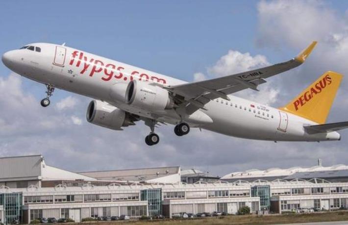 Pegasus 4 uçağını satıyor