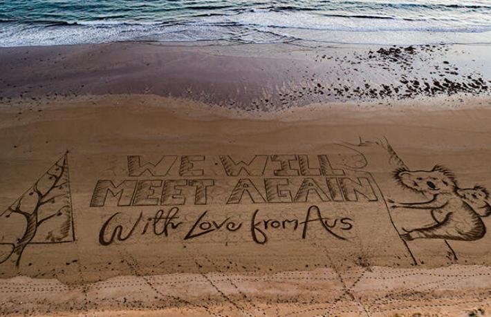 Avustralyalılardan, seyahat yasağı konulan İngilizlere dev Noel kartı