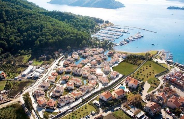 Göcek’in lüks sitesi banka borcu nedeniyle satışa çıktı