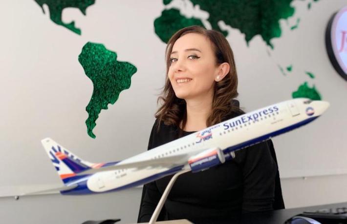 SunExpress acentelerine uçak hediye etti