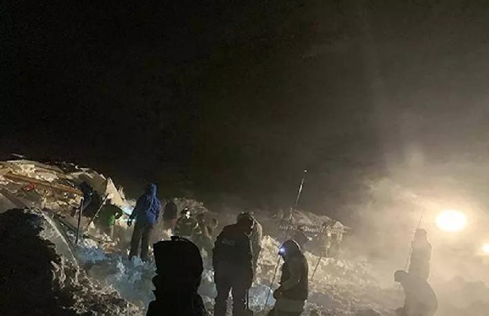 Otelde çığ faciası: 3 kişi öldü