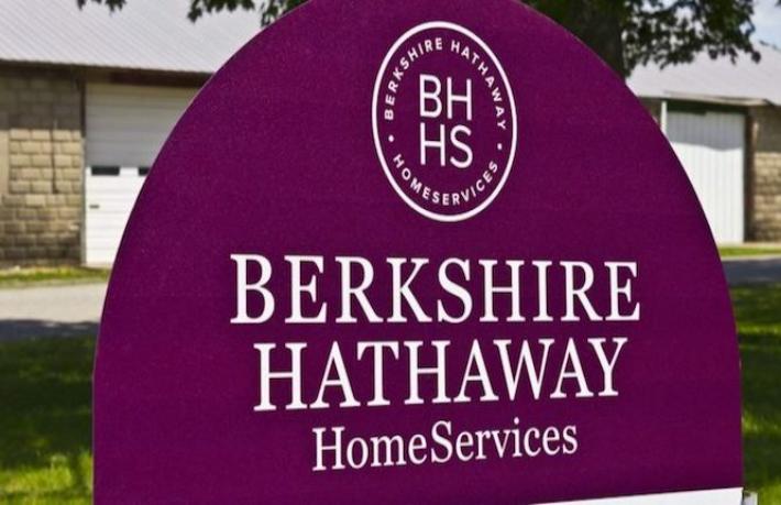 Ünlü milyarderden dev havayollarına darbe