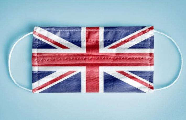 İngiltere'ye giden herkes 10 gün otellerde karantinaya alınacak