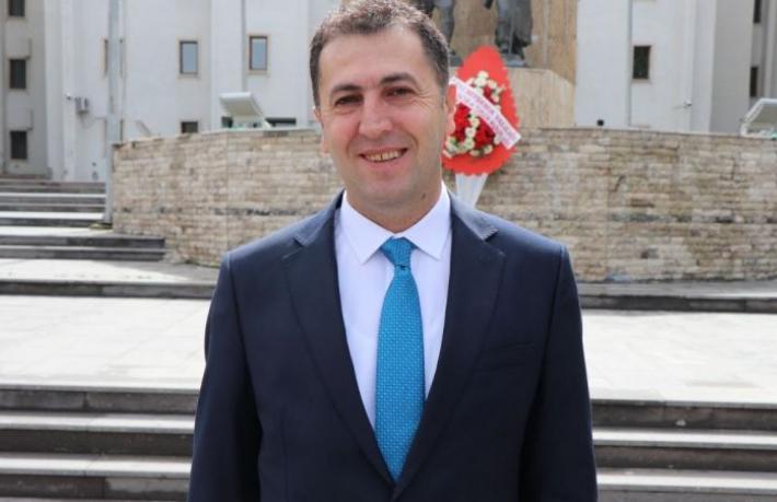 Kapadokya Müdürüne sahip çıkıyor... Ekici, asaleten atansın