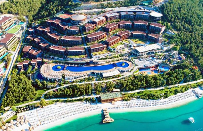 Titanic Deluxe Bodrum'da konforlu ve eğlenceli tatil