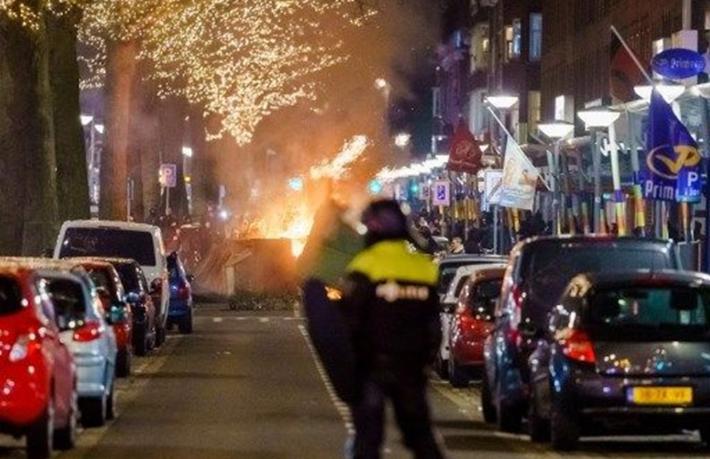 Hollanda'da mahkeme sokağa çıkma yasağını haklı buldu