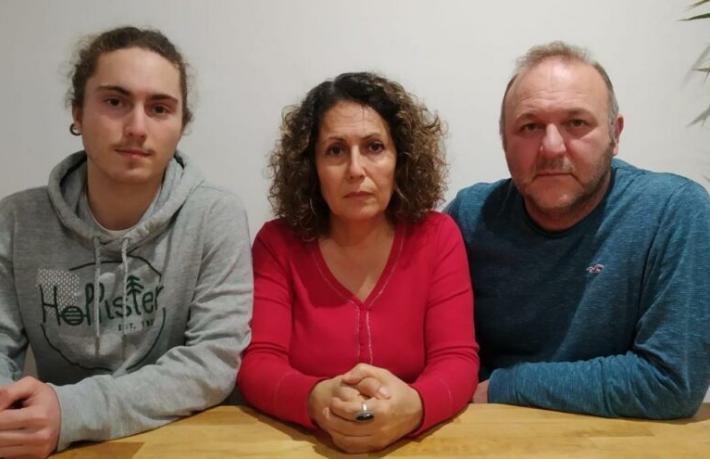 İngiltere’de mahsur kalan Türk turistler kaderlerine terk edildi