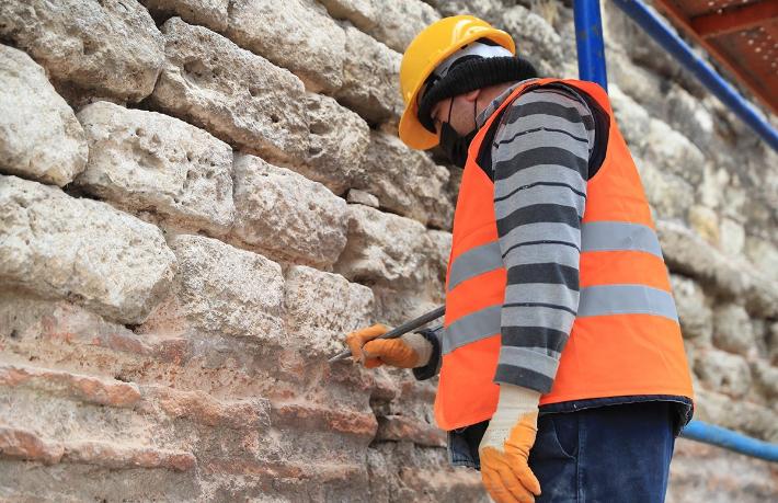 İstanbul'un tarihi surları turizme kazandırılacak