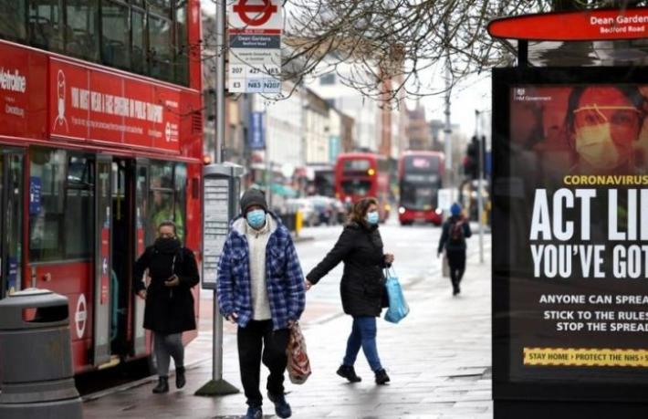 İngiltere varyantlı vakalara karantina sonrası test şartı kalktı