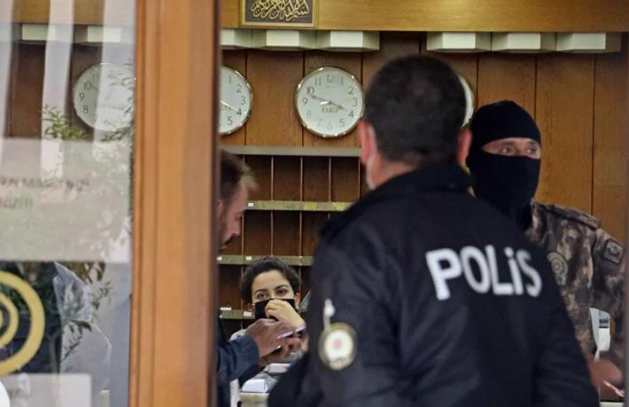 Otel lobisinde başlayan kavga, özel harekat operasyonuyla bitti