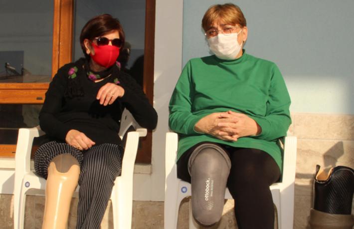 Tatilde iskele çöktü, iki arkadaş bacaklarını kaybetti... 3 yıldır adalet arıyorlar