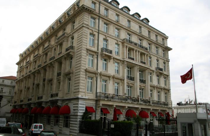 Pera Palas ve Sait Halim Paşa Yalısı da vakıflara devredildi