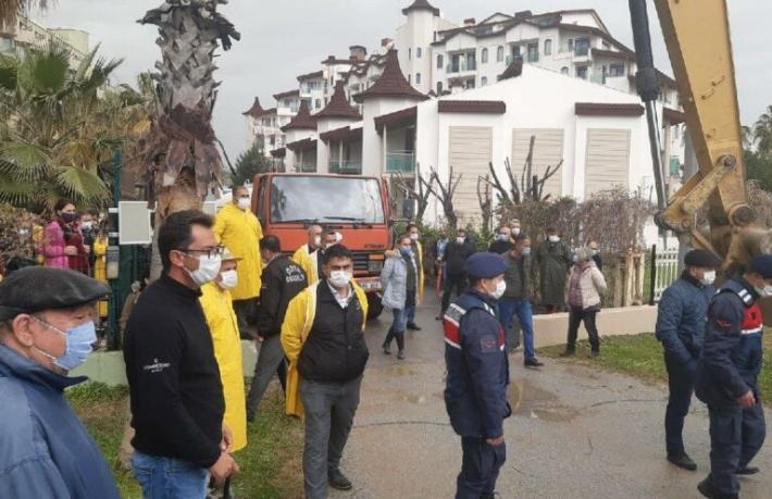 Antalya’da 5 yıldızlı otelin yıkımında gerginlik