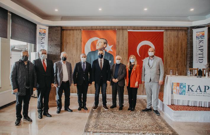 KAPTİD'te yeni dönem… Dinler başkanlığı bıraktı