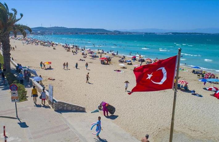 Türkiye’yi cezalandırmak isteyenlerin giriştiği ilk hamle turizm