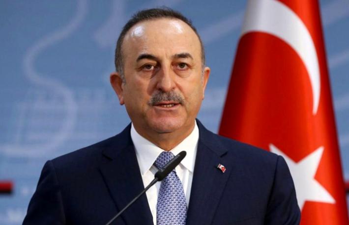 Çavuşoğlu, tartışma yaratan “Turistin görebileceği herkesi mayıs sonuna kadar aşılayacağız” sözüne açıklık getirdi