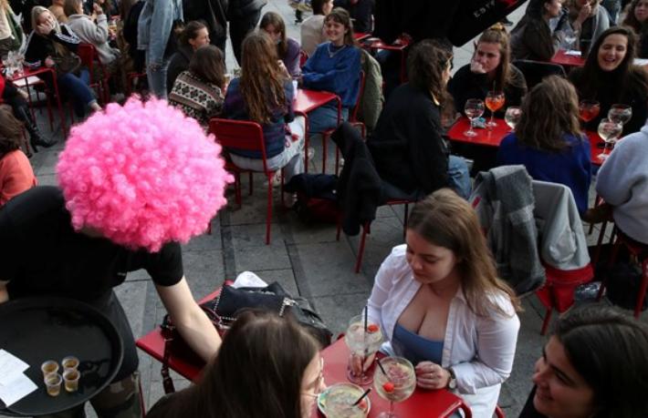 7 aydır kapalı olan kafeler açıldı