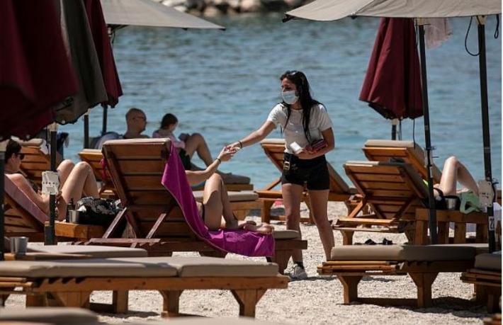Yunanistan'da plajlar yeniden açıldı