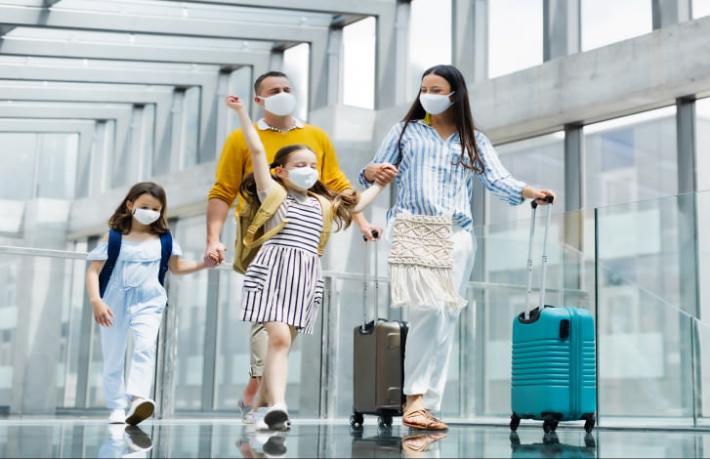 AB sınırları resmen açıyor... Aşılanmış yolculara seyahat serbest