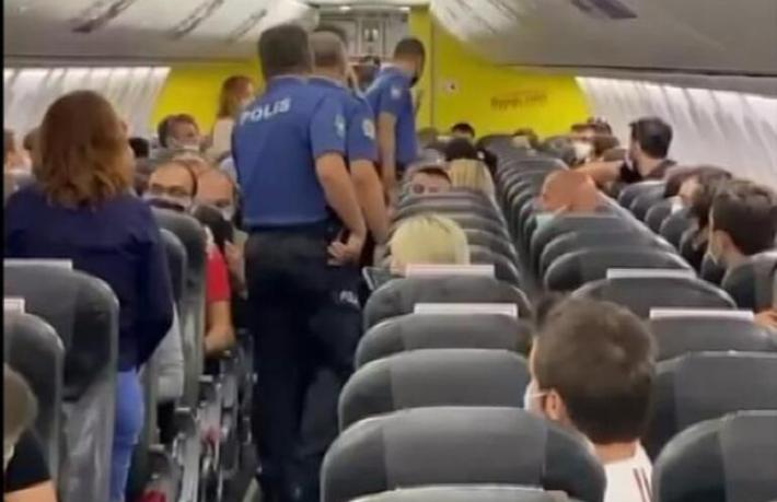 Antalya-İstanbul uçağını karıştıran taciz iddiası