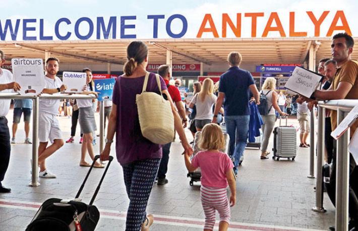 Antalya’ya bugün ne kadar Rus turist gelecek?
