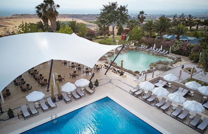 Pamukkale'nin ünlü oteli kapılarını yeniden açıyor