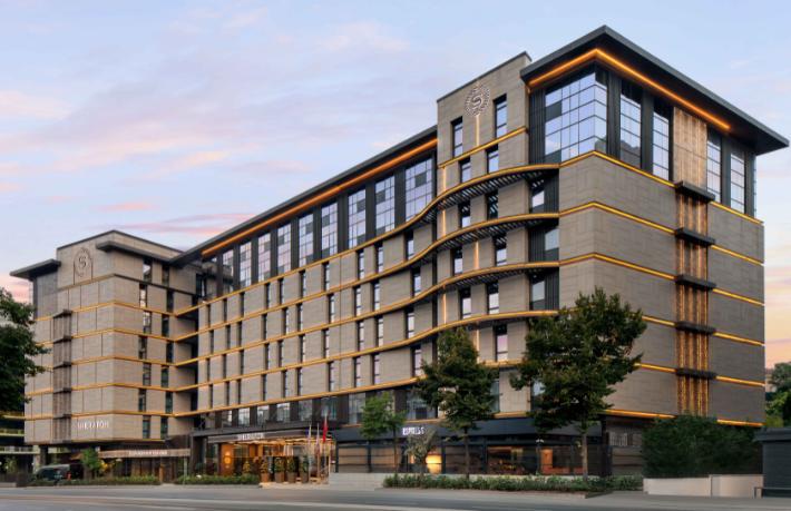 Sheraton İstanbul City Center ikinci yaşını kutluyor