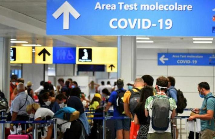 5 milyon İngiliz seyahat yasağıyla karşı karşıya