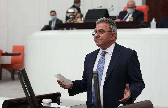 Turizmi kontrollü açmazsak, sezonun sonunu göremeyiz