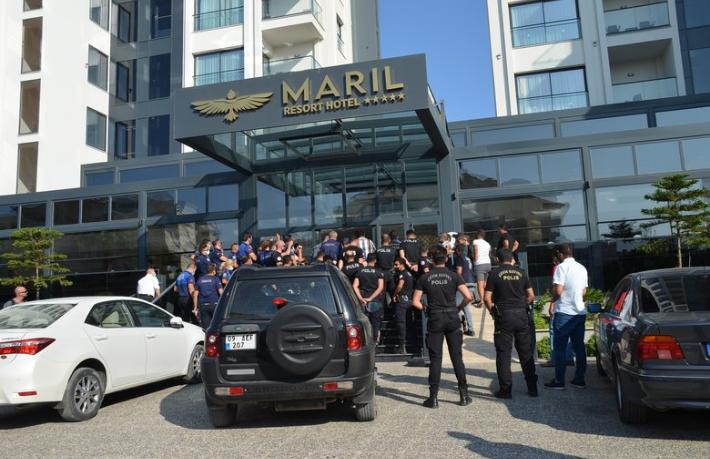 İçinde misafirler de vardı... Ruhsatsız otel ikinci kez mühürlendi