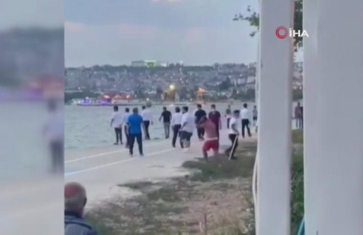 Restoran çalışanları denize giren vatandaşlara saldırdı