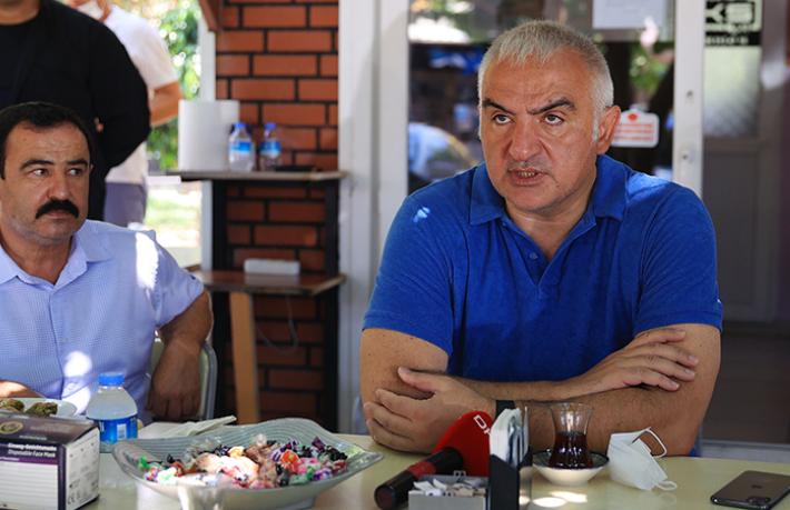 Bakan Ersoy'dan önemli açıklamalar... Aça aça gidiyoruz, yasa kısıtlama getirmiyor